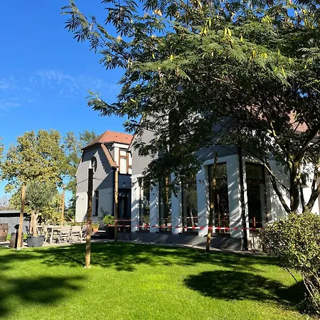 Platan Πανσιόν 4*