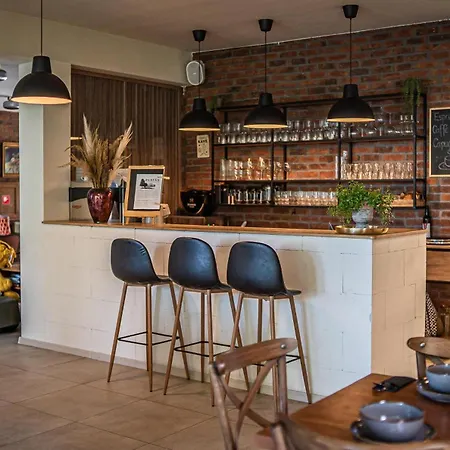 Konukevi Platan Narad